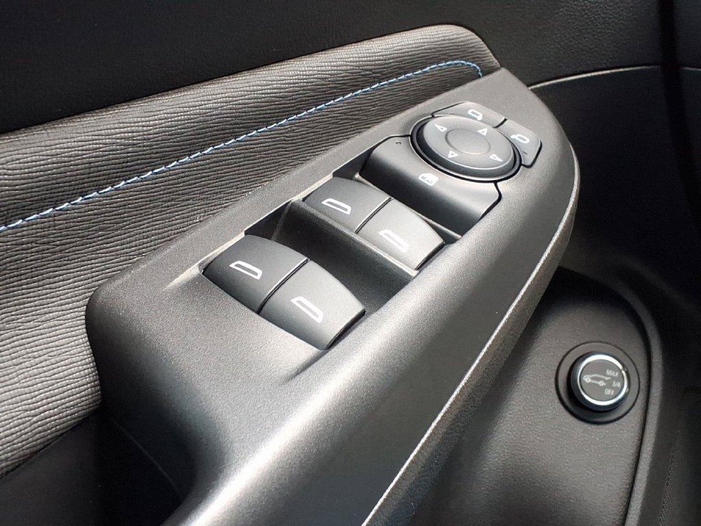 Used 2025 Buick Envista Sport Touring w/ Convenience I Package FWD image 21