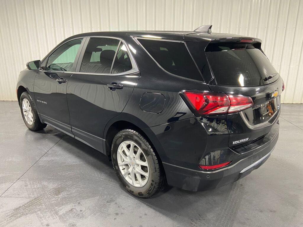 Used 2024 Chevrolet Equinox LT AWD/4WD image 3