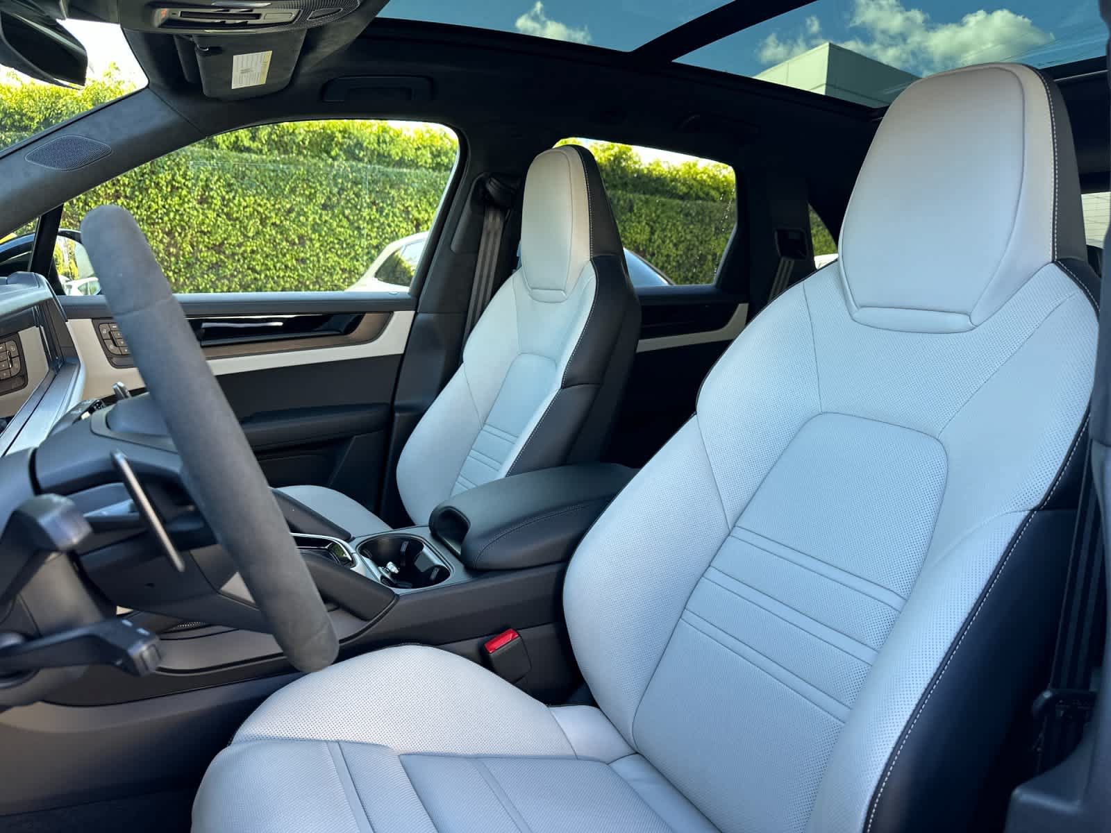 New 2026 Porsche Cayenne GTS AWD/4WD image 5