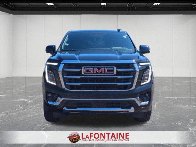 Used 2025 GMC Yukon Elevation w/ Technology Package AWD/4WD image 8