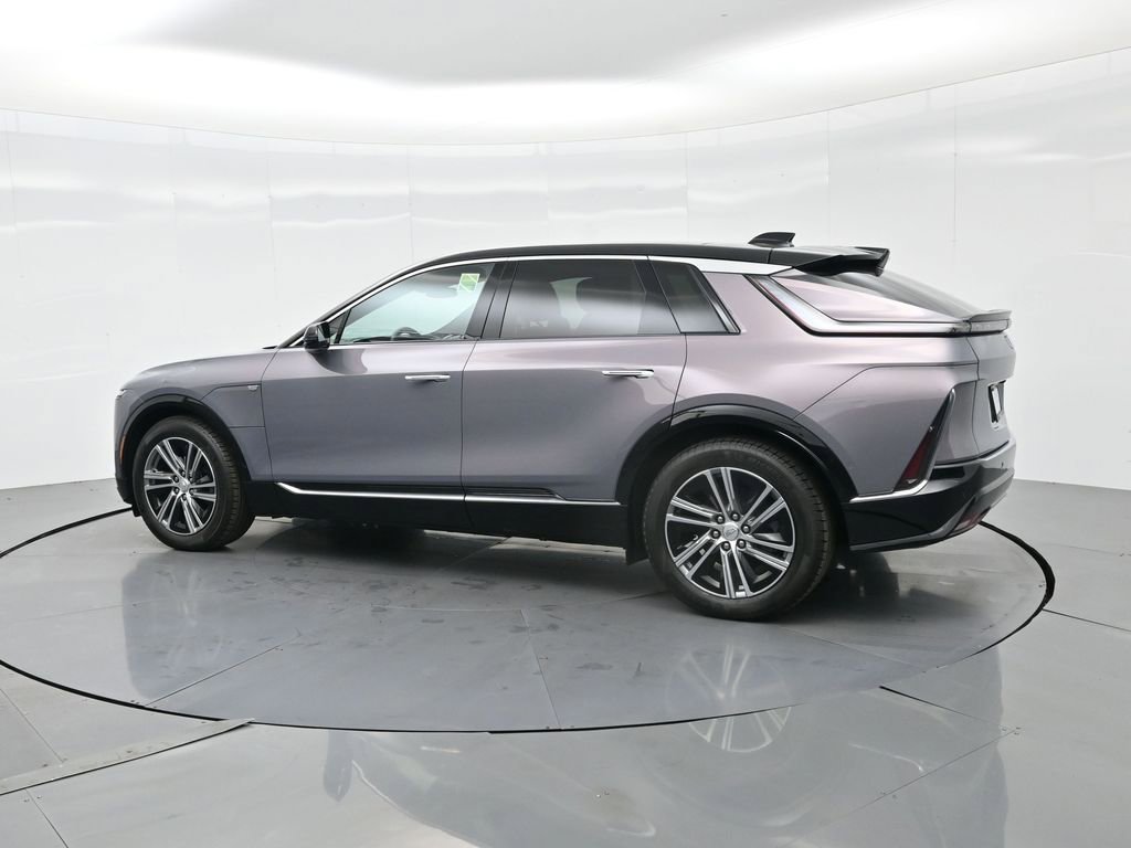 Used 2025 Cadillac Lyriq Luxury image 9