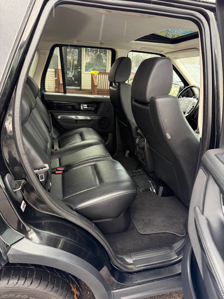 Used 2013 Land Rover Range Rover Sport HSE w/ HSE Silver Pkg image 18