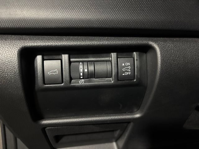 Used 2025 Subaru Forester Premium AWD/4WD image 28