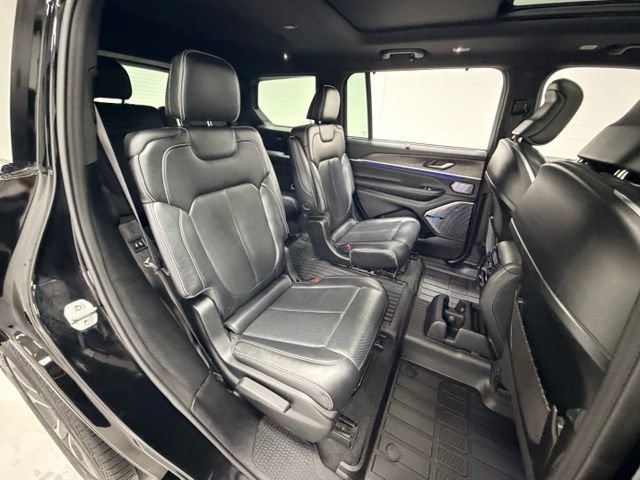 Used 2021 Jeep Grand Cherokee L Overland w/ Luxury Tech Group IV AWD/4WD image 25