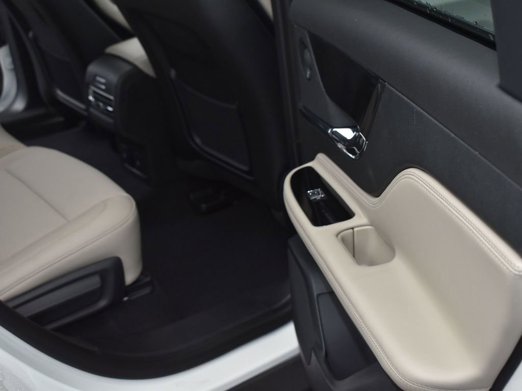 New 2026 Lincoln Corsair Grand Touring AWD/4WD image 15