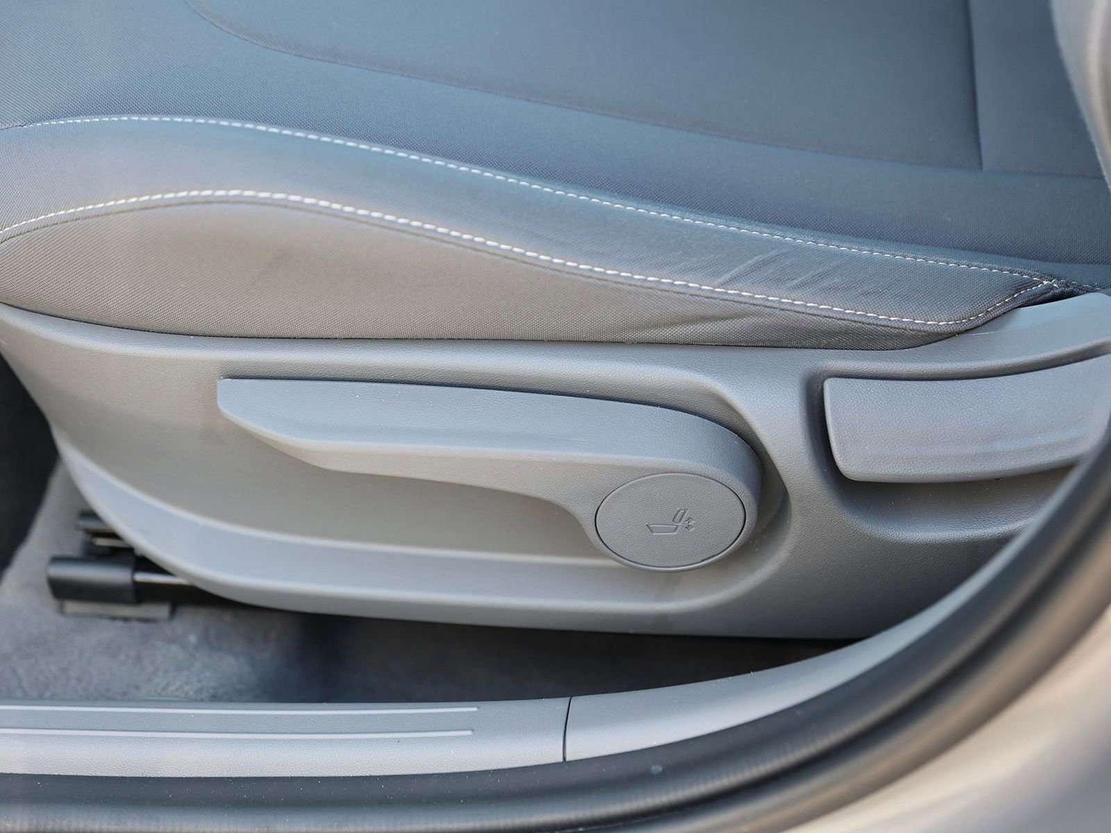 Certified 2023 Hyundai Elantra SEL FWD image 15