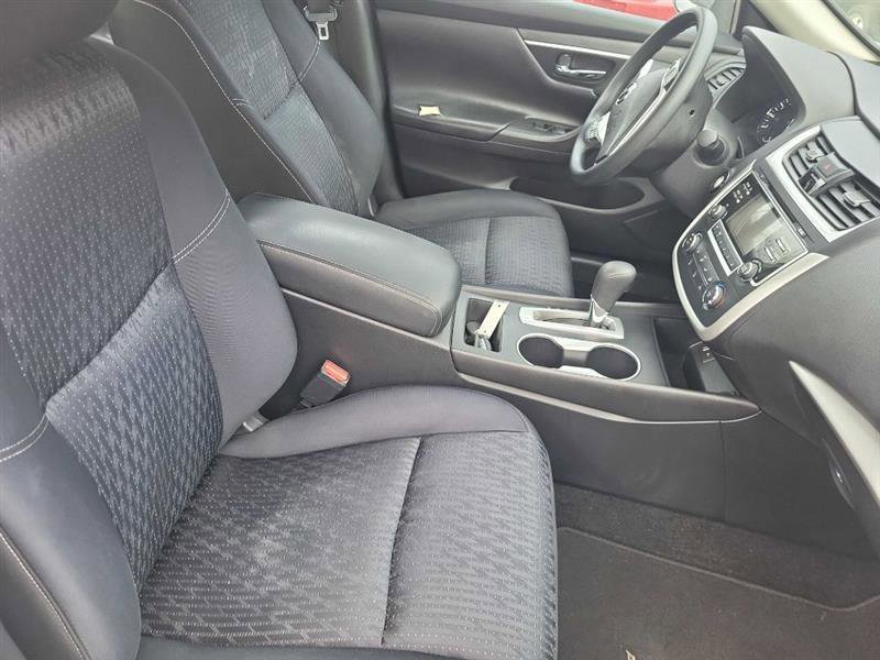Used 2016 Nissan Altima 2.5 S w/ Power Driver Seat Package image 10