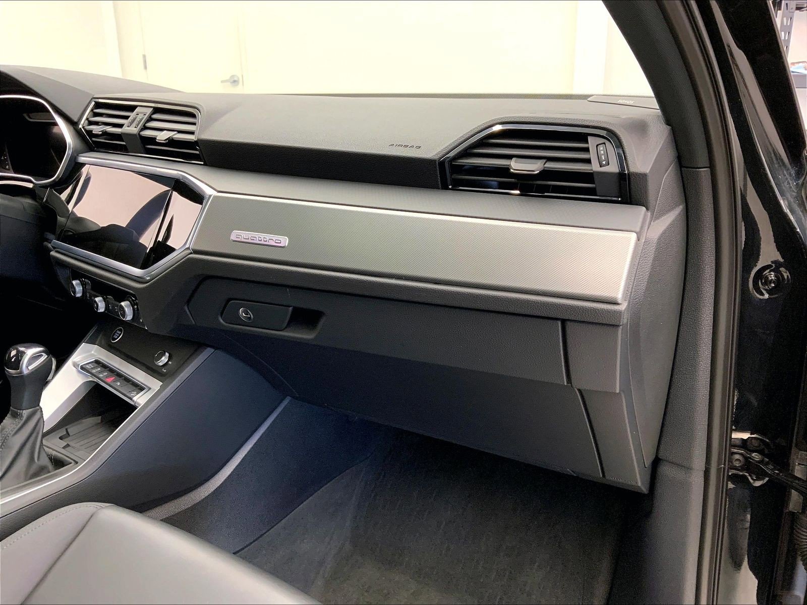 Certified 2023 Audi Q3 2.0T Premium Plus w/ Premium Plus Package AWD/4WD image 15