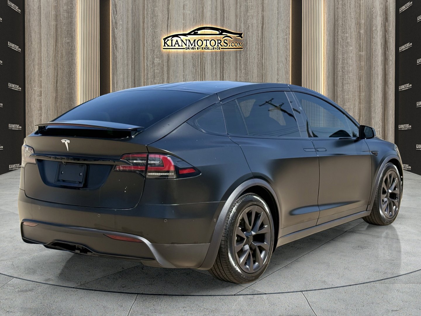 Used 2022 Tesla Model X image 10