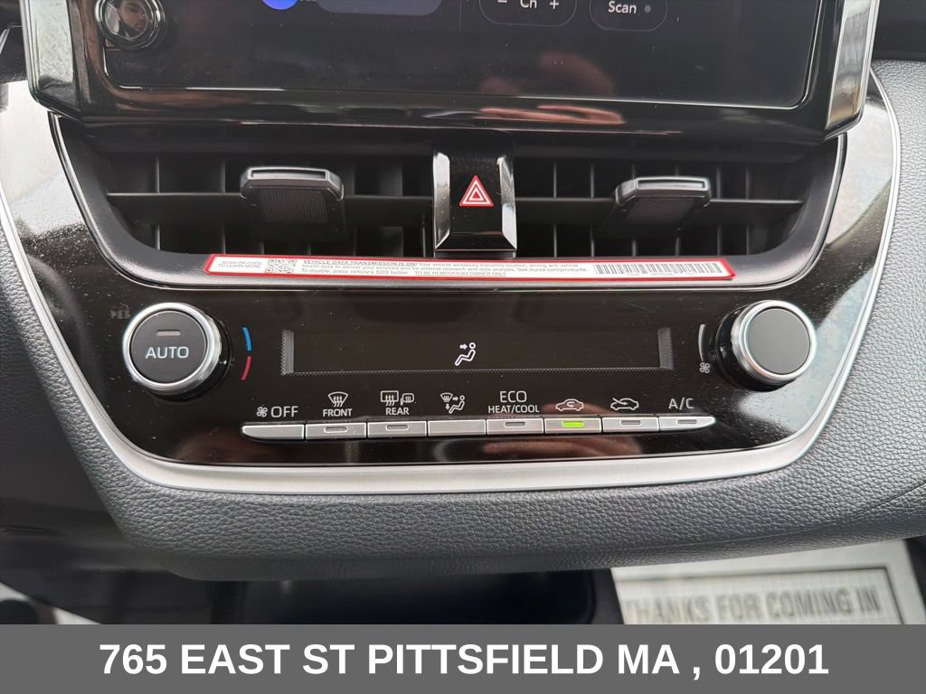 Used 2026 Toyota Corolla LE FWD image 19