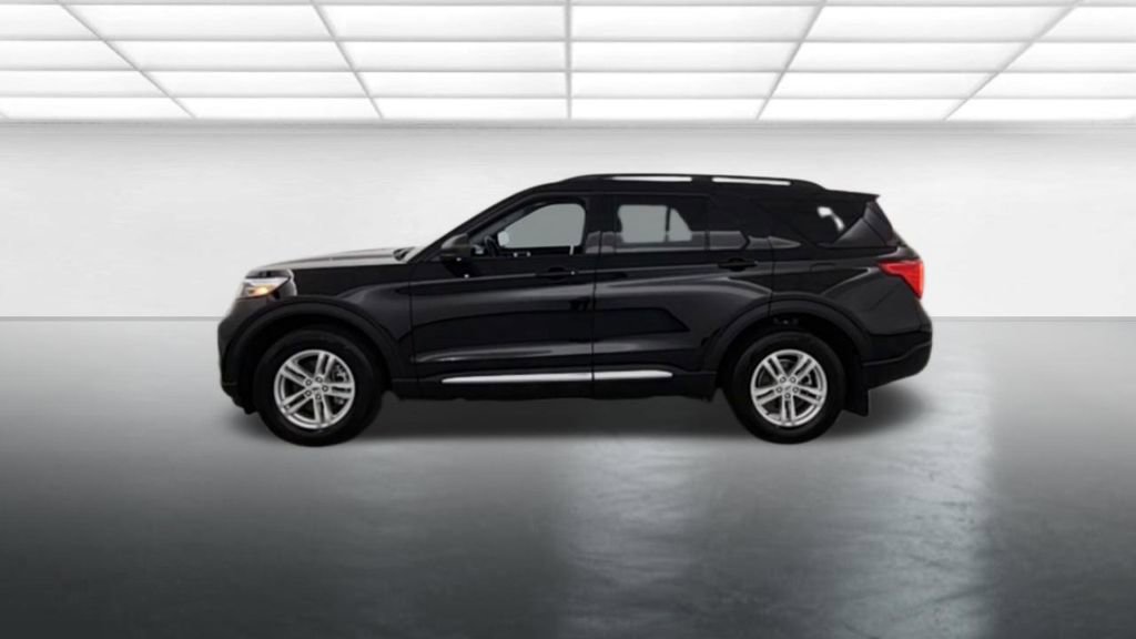 Certified 2023 Ford Explorer XLT image 6