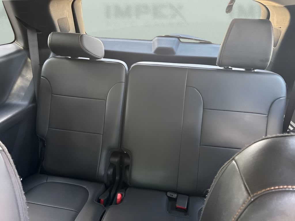 Used 2019 Chevrolet Traverse LT w/ LT Premium Package AWD/4WD image 13