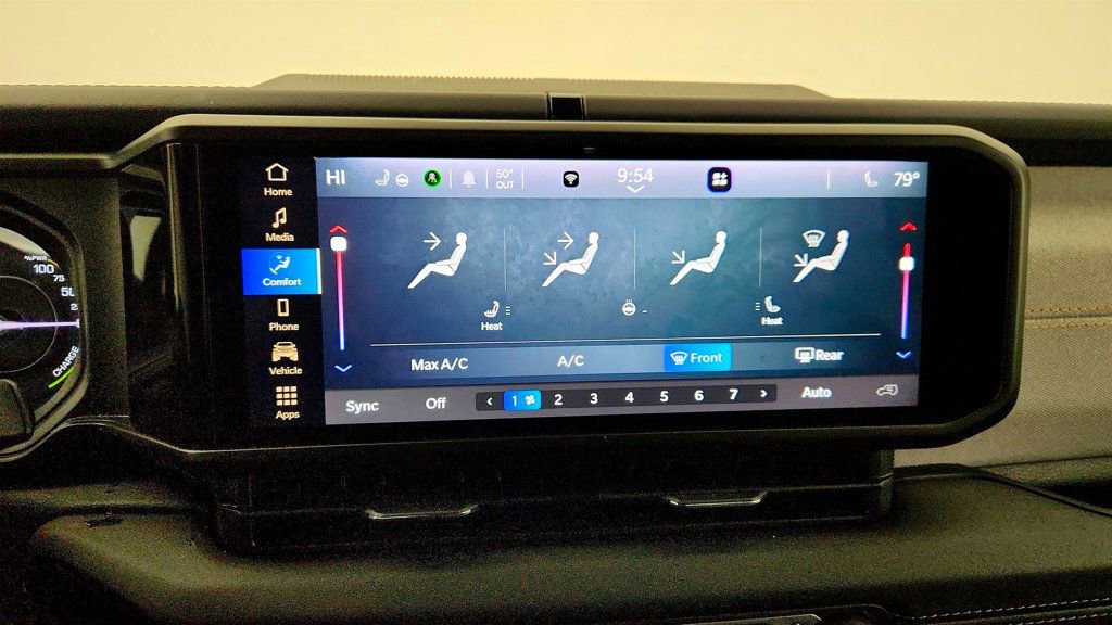 Used 2025 Jeep Wrangler Unlimited Sahara w/ Safety Group image 19