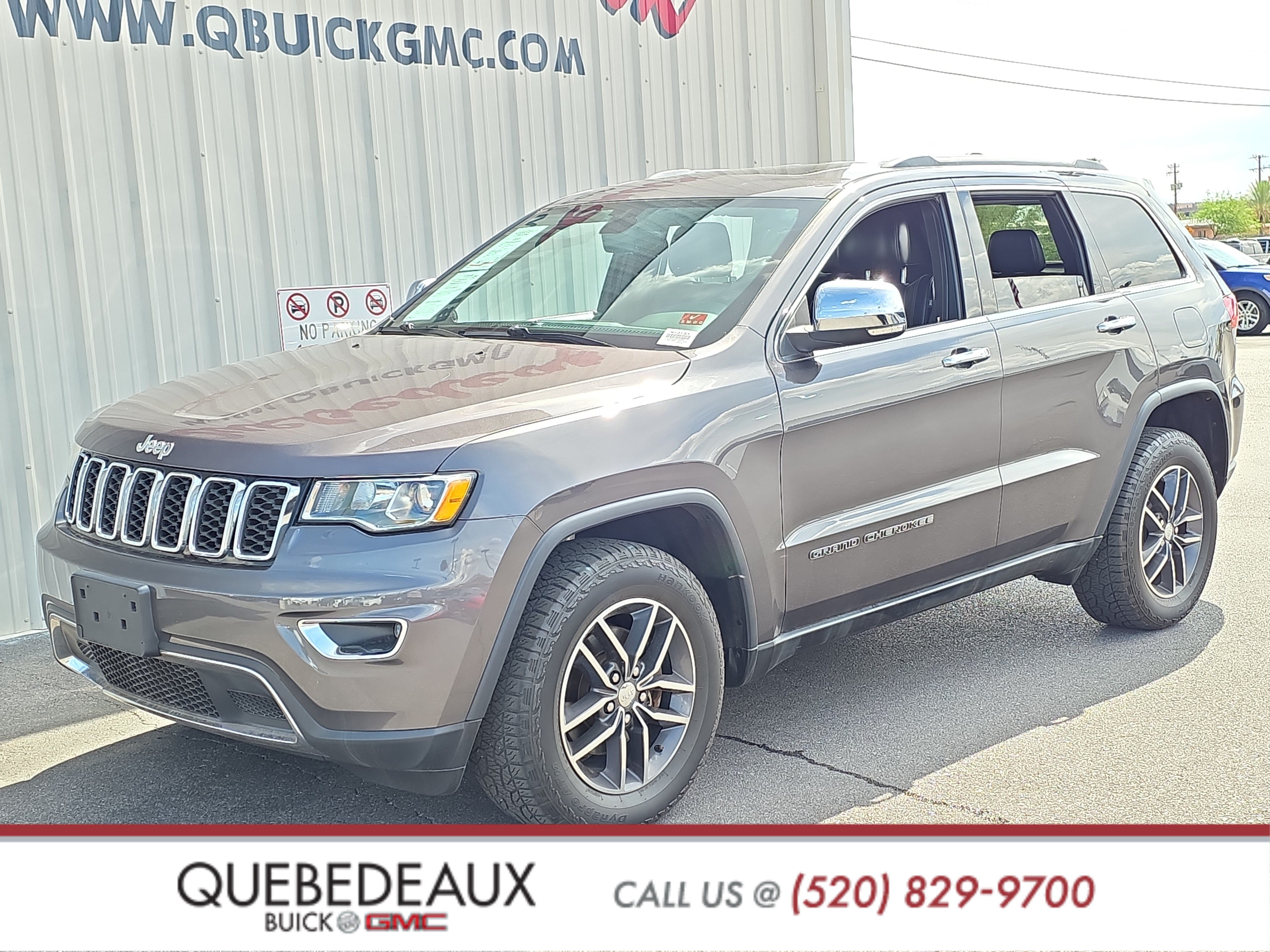 Used 2017 Jeep Grand Cherokee Limited AWD/4WD image 3
