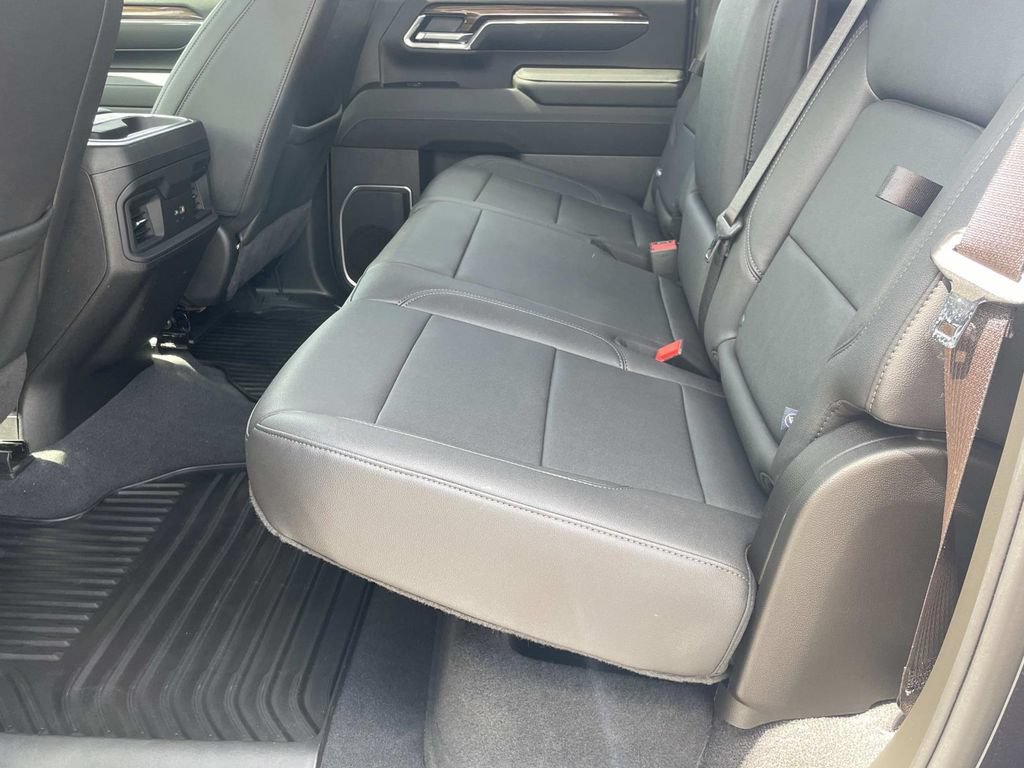 Used 2024 Chevrolet Silverado 2500 LT w/ All Star Edition AWD/4WD image 12