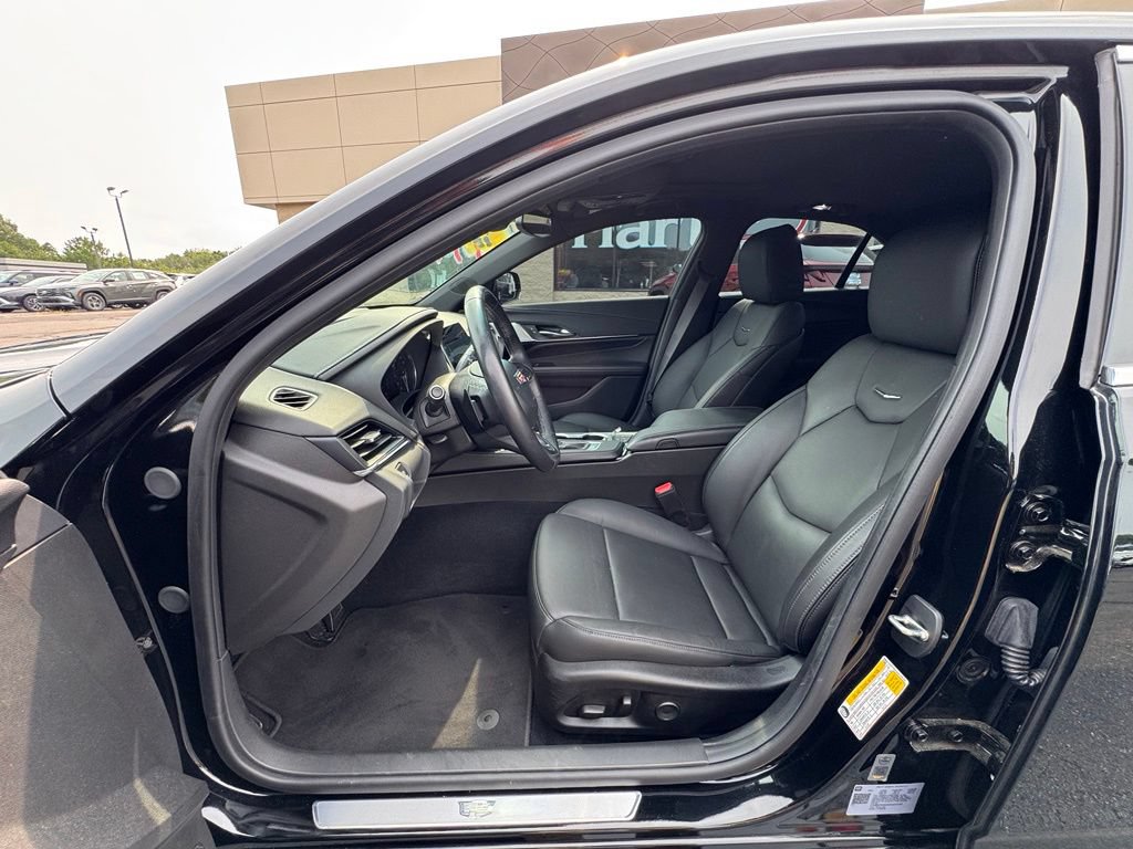 Used 2025 Cadillac CT4 Premium Luxury AWD/4WD image 26