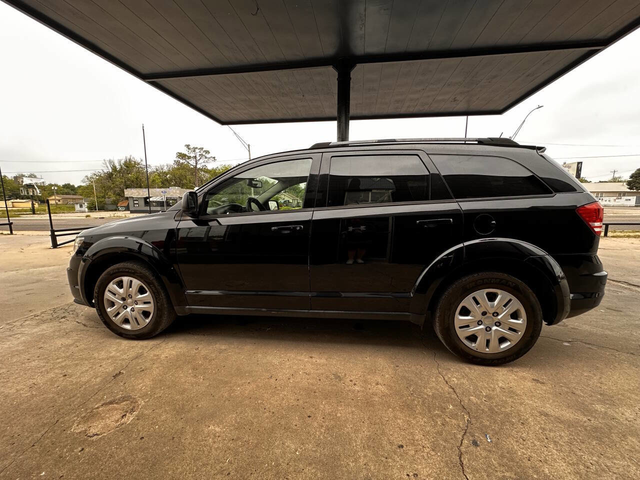 Used 2017 Dodge Journey SE w/ Flexible Seating Group FWD image 4