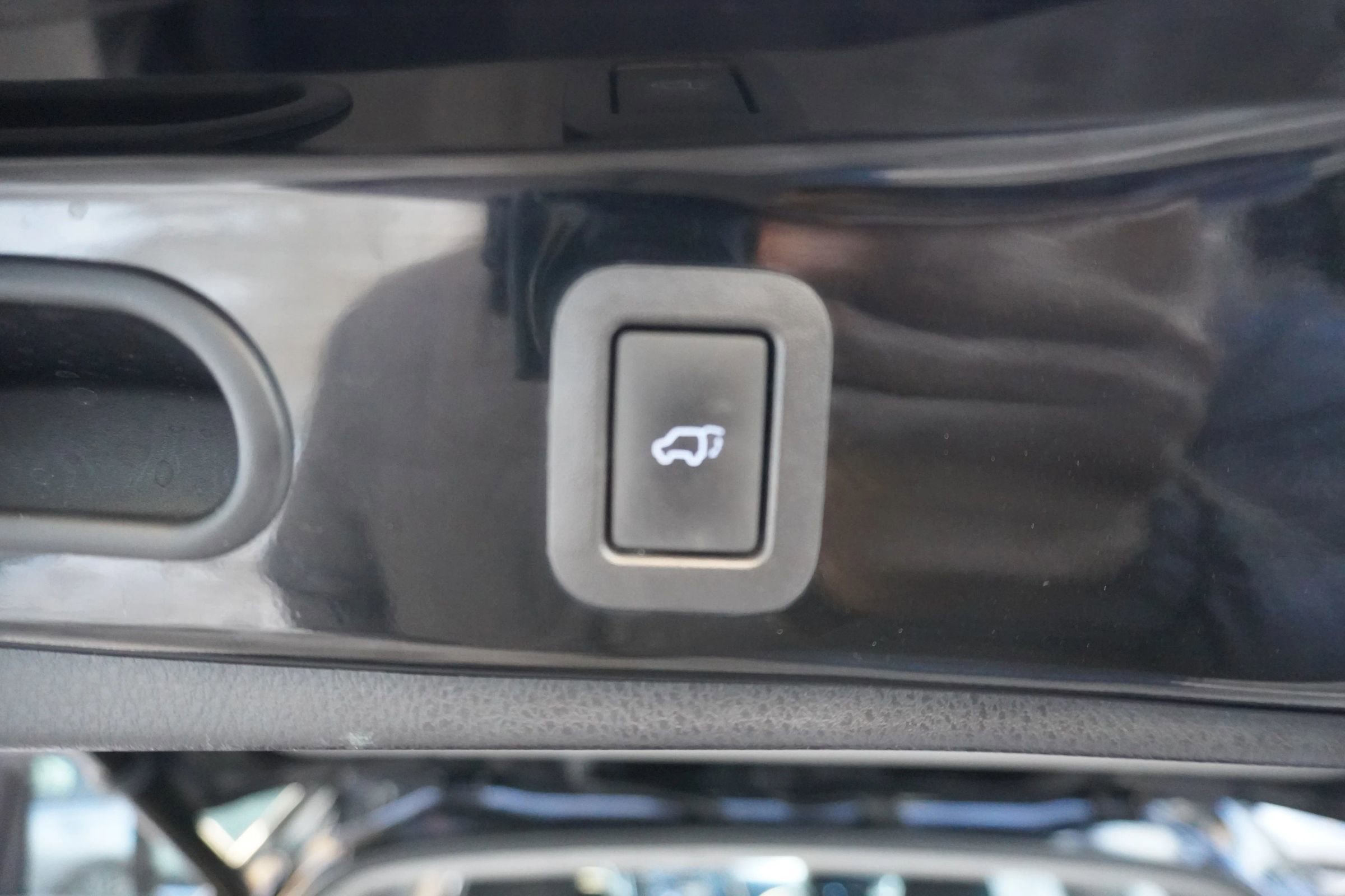 Used 2015 Toyota Highlander XLE image 27