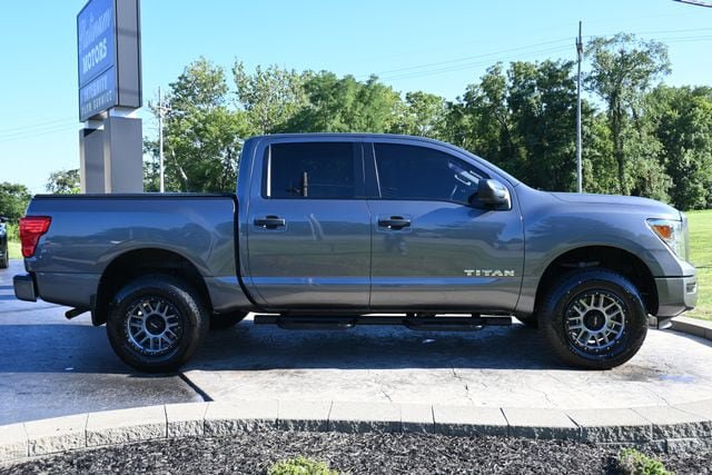 Used 2024 Nissan Titan SV AWD/4WD image 4