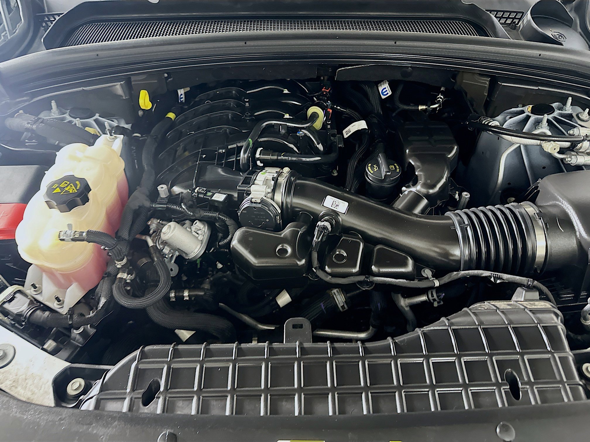 Used 2024 Jeep Grand Cherokee L Limited w/ Luxury Tech Group II image 34