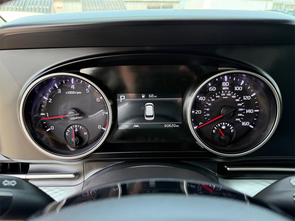 Used 2024 Kia Carnival LX image 29