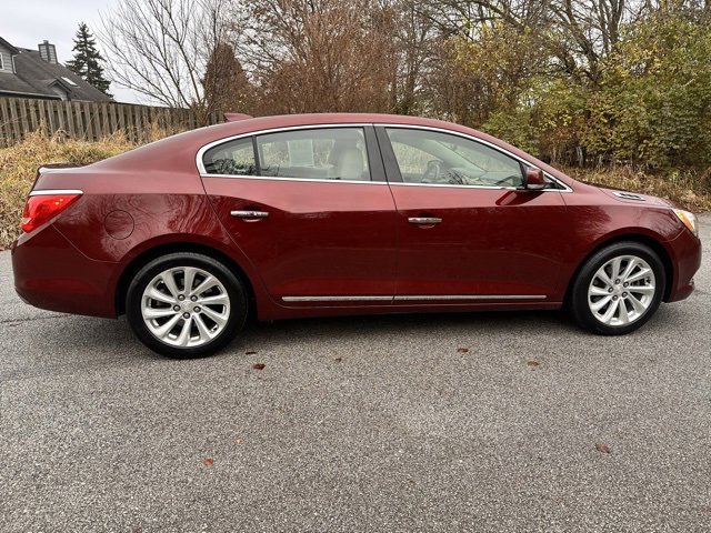 Used 2016 Buick LaCrosse Leather image 4