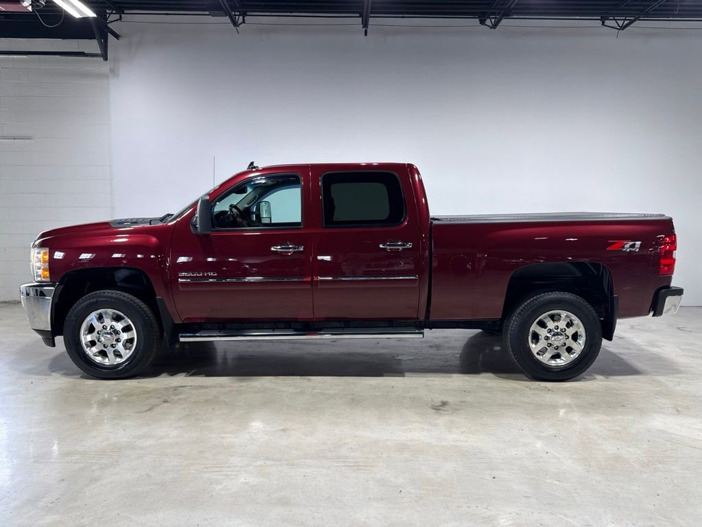 Used 2013 Chevrolet Silverado 3500 LT w/ Custom Sport Truck Package AWD/4WD image 4