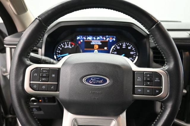 Used 2023 Ford Expedition XL AWD/4WD image 19