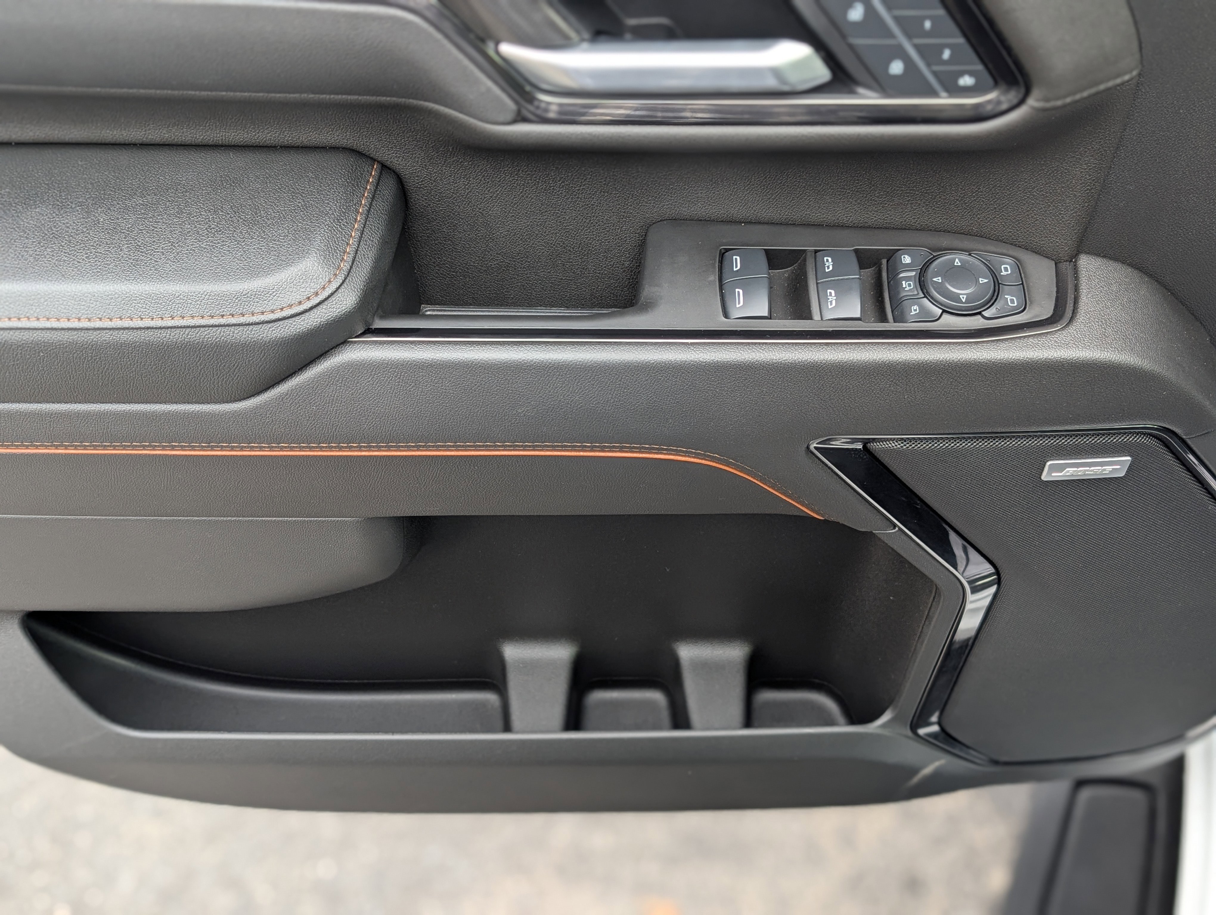 Used 2025 GMC Sierra 2500 AT4 w/ AT4 Premium Plus Package image 34