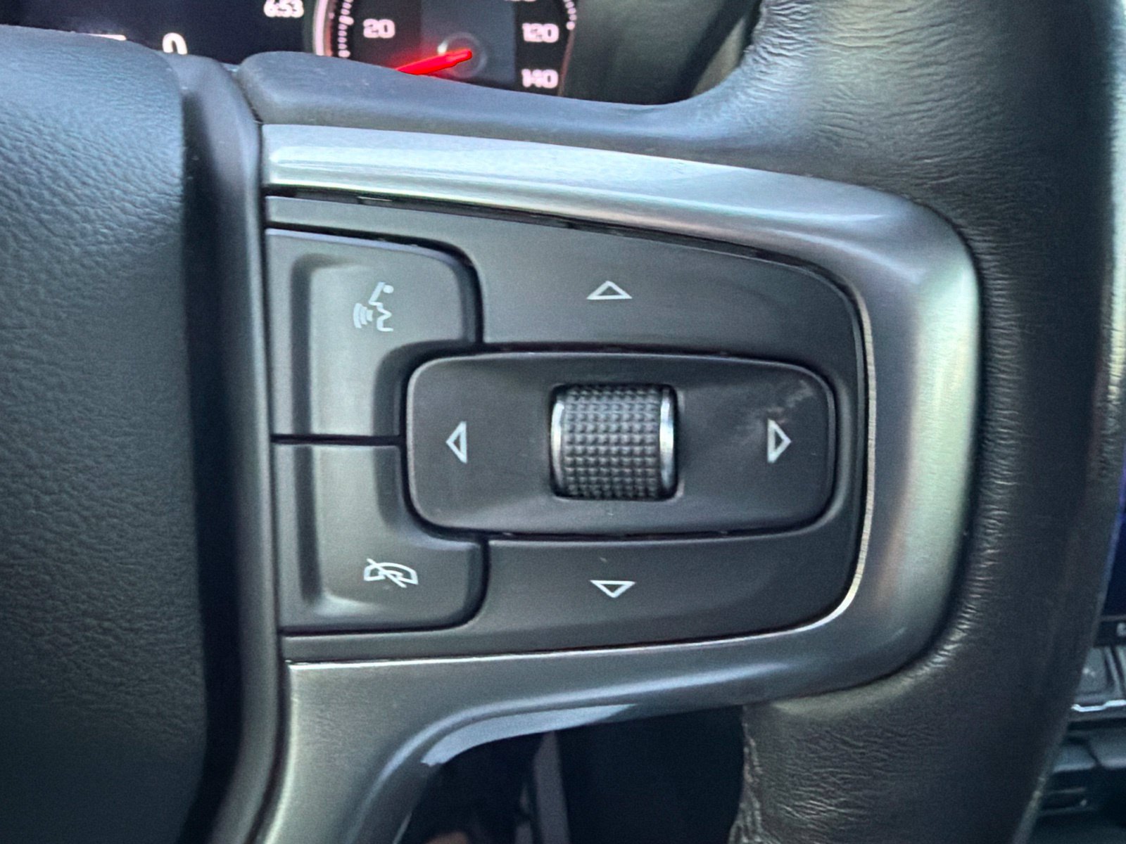 Used 2021 Chevrolet Silverado 1500 LTZ w/ Technology Package AWD/4WD image 22