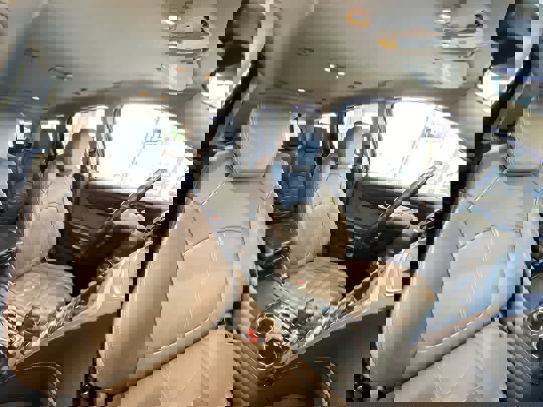 Used 2014 GMC Acadia SLT image 27