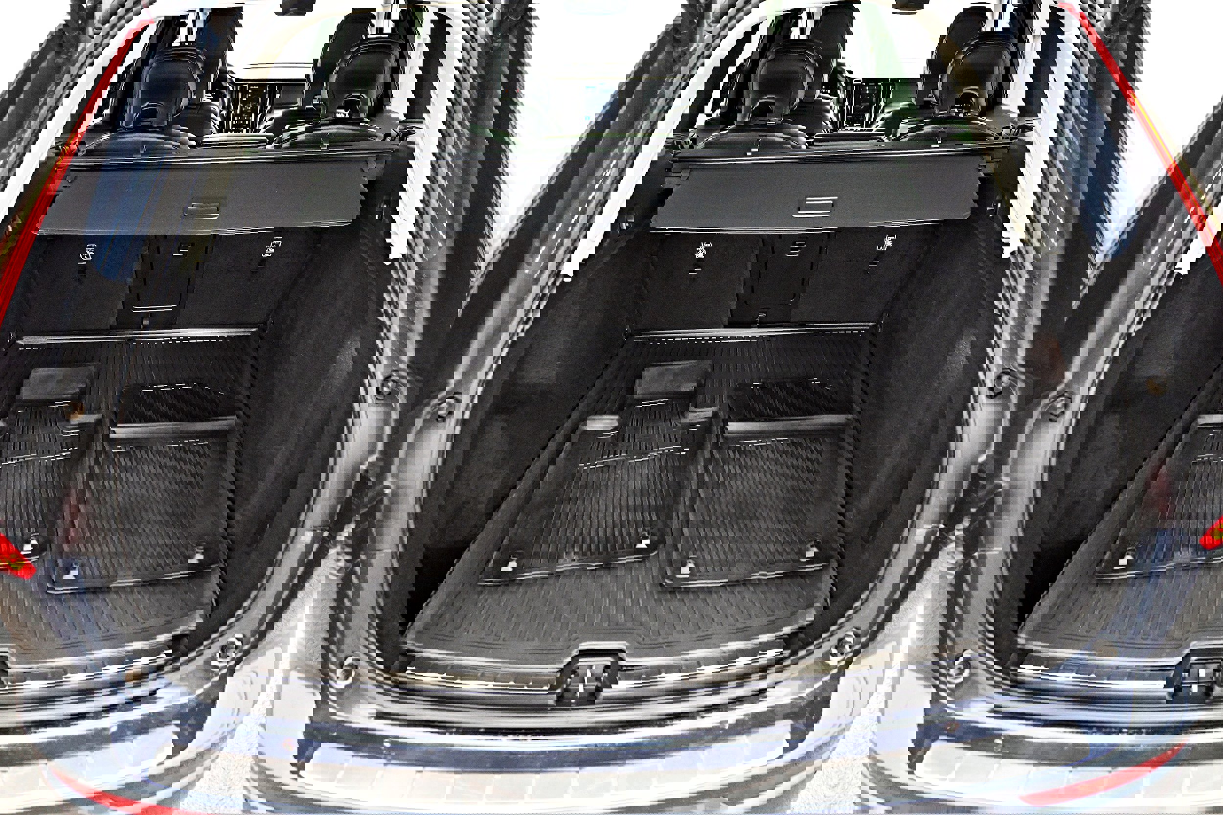 Used 2023 Volvo XC60 B5 Core w/ Climate Package image 31