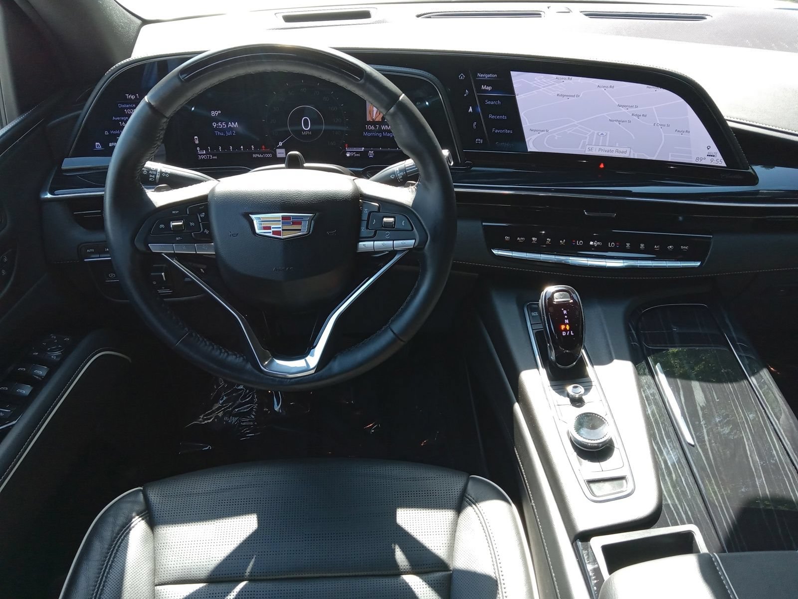 Used 2024 Cadillac Escalade Sport AWD/4WD image 15