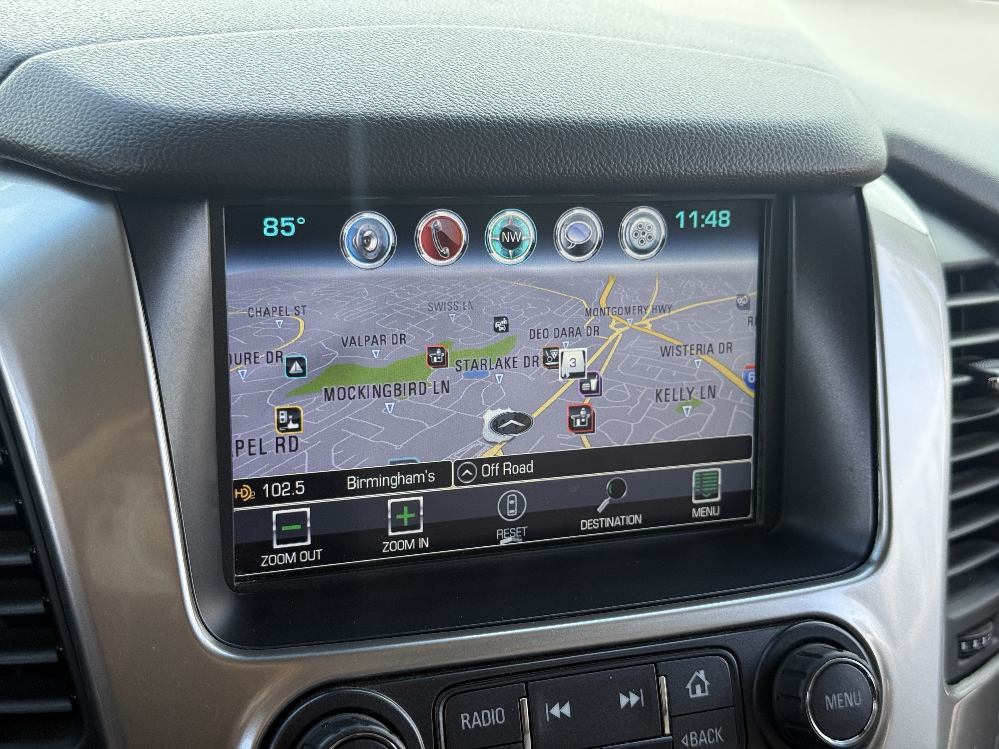 Used 2016 Chevrolet Suburban LTZ RWD image 23