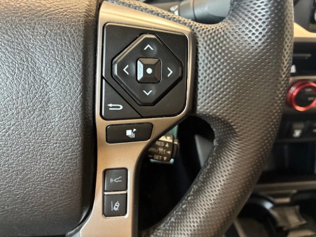 Used 2022 Toyota Tacoma SR5 w/ Technology Package RWD image 21