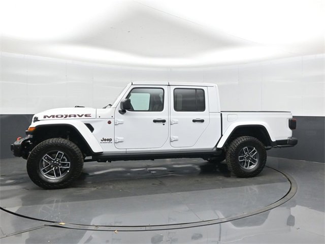 New 2025 Jeep Gladiator Mojave image 2