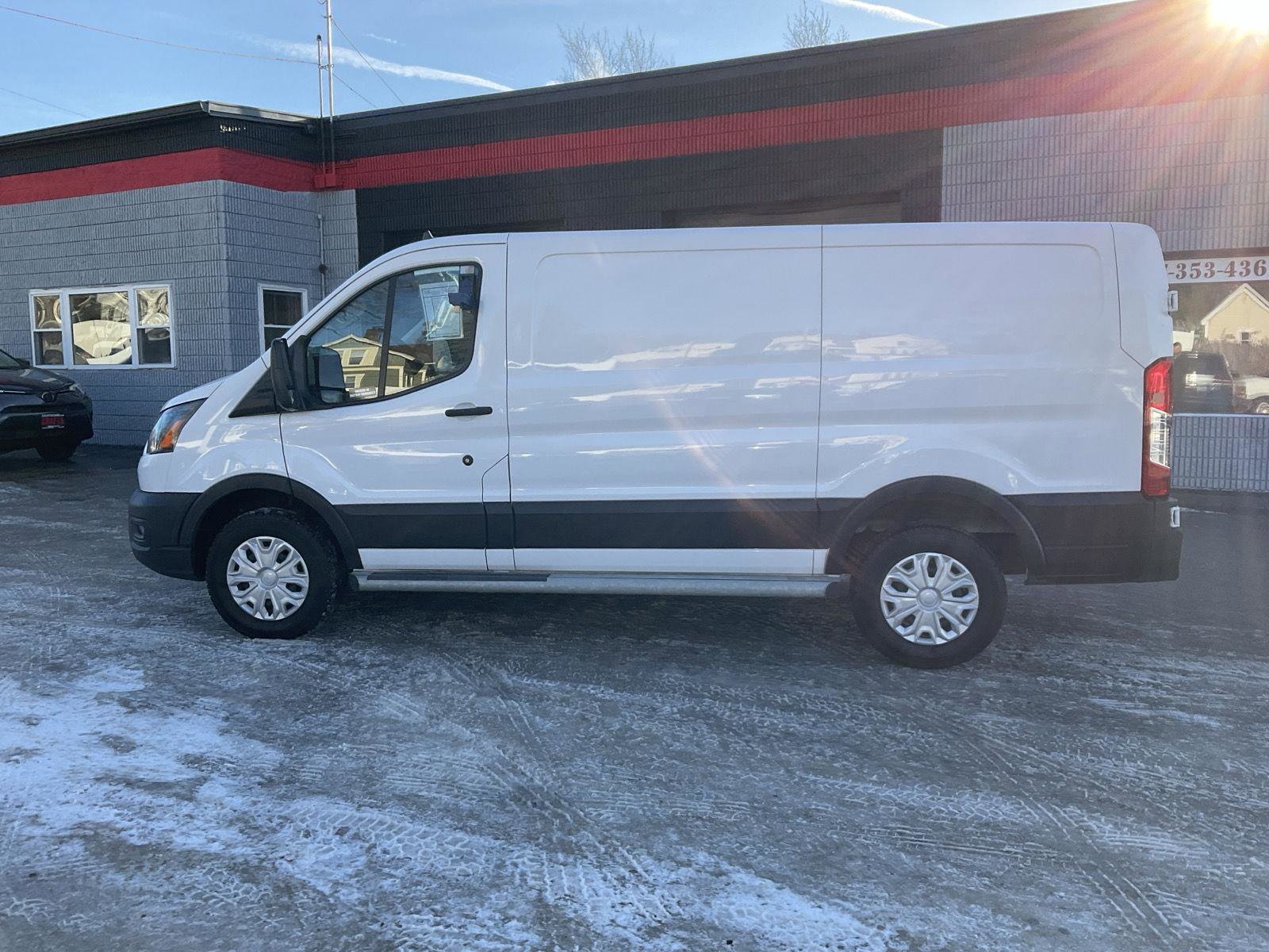 Used 2023 Ford Transit 250 Low Roof w/ Exterior Upgrade Package image 2