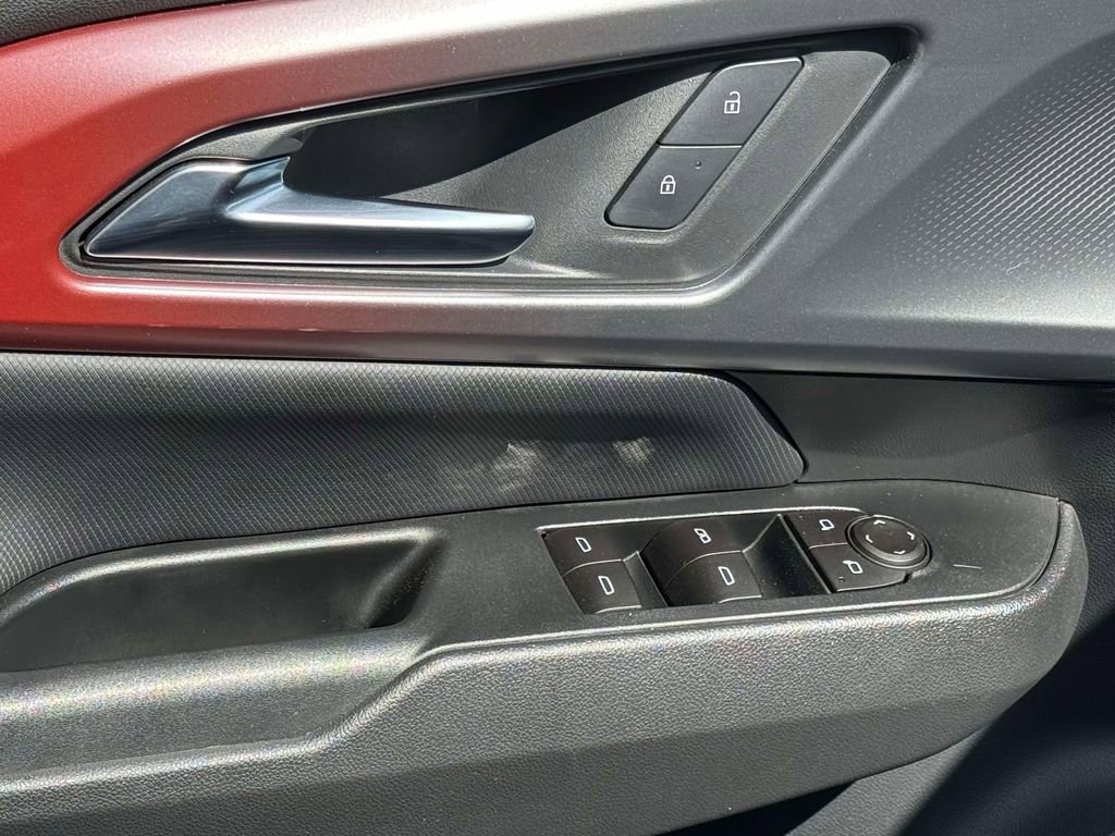 Used 2024 Chevrolet Equinox EV RS image 21