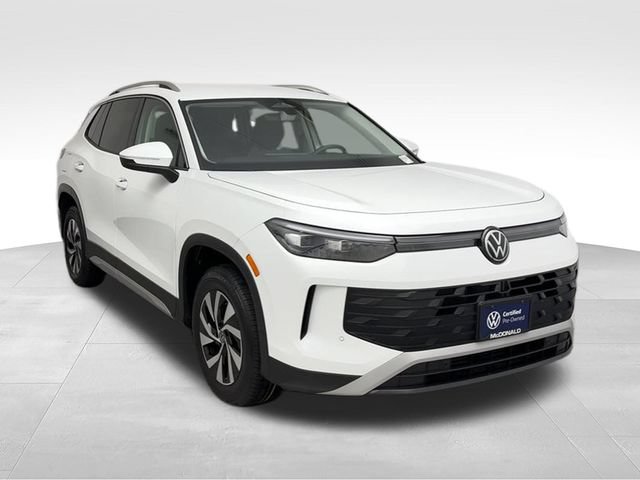 Certified 2025 Volkswagen Tiguan S AWD/4WD image 8