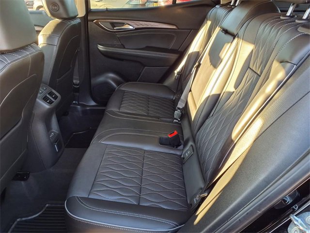 Used 2023 Buick Envision Avenir image 8