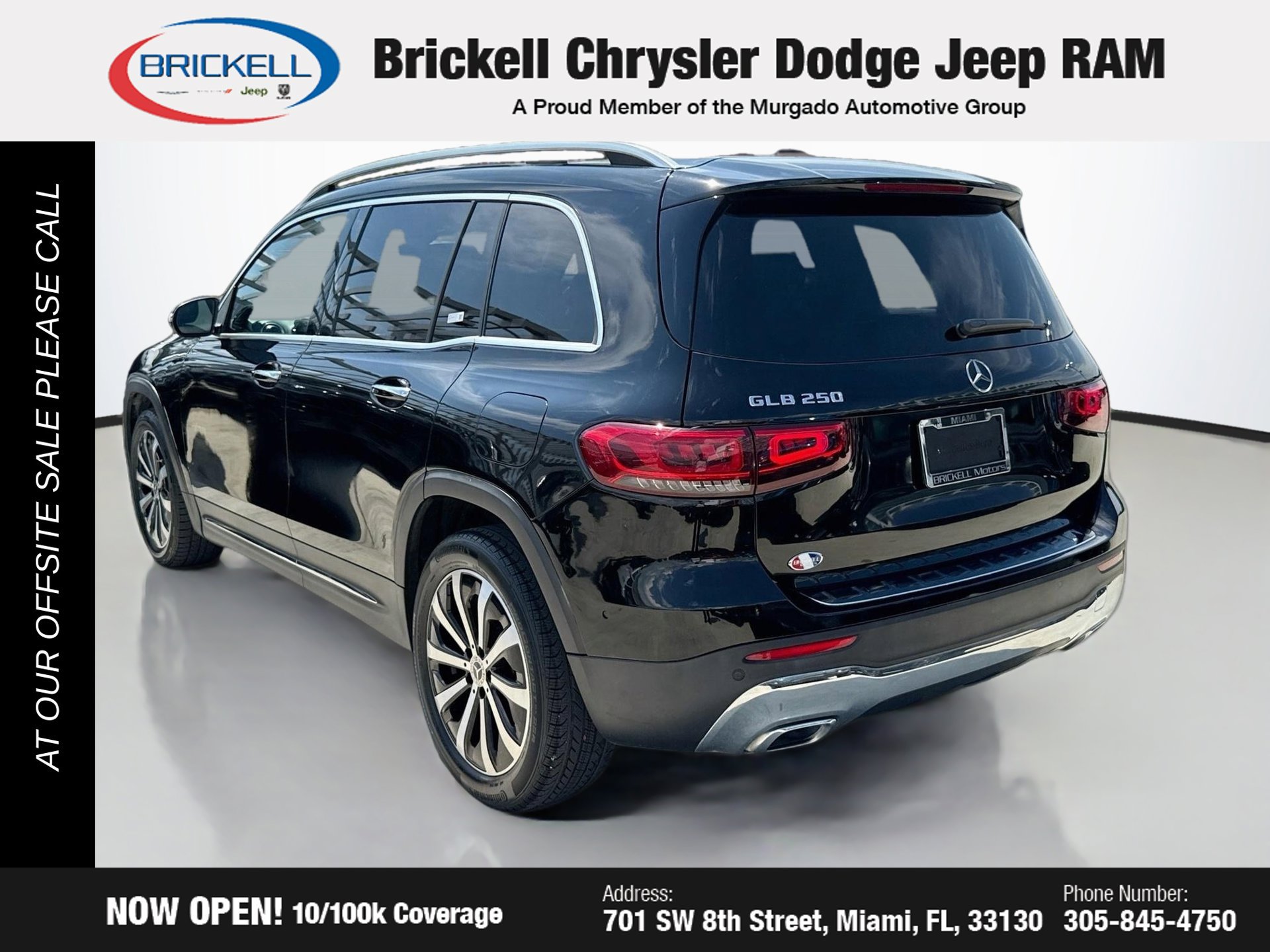 Used 2021 Mercedes-Benz GLB 250 w/ Premium Package image 3