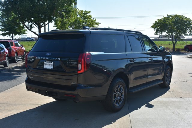Used 2025 Ford Expedition Max Active RWD image 5