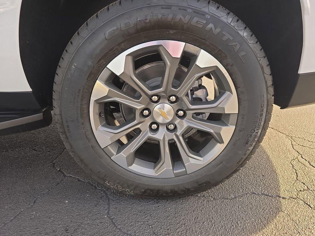 New 2026 Chevrolet Suburban LS w/ LPO, Dark Essentials Package image 33