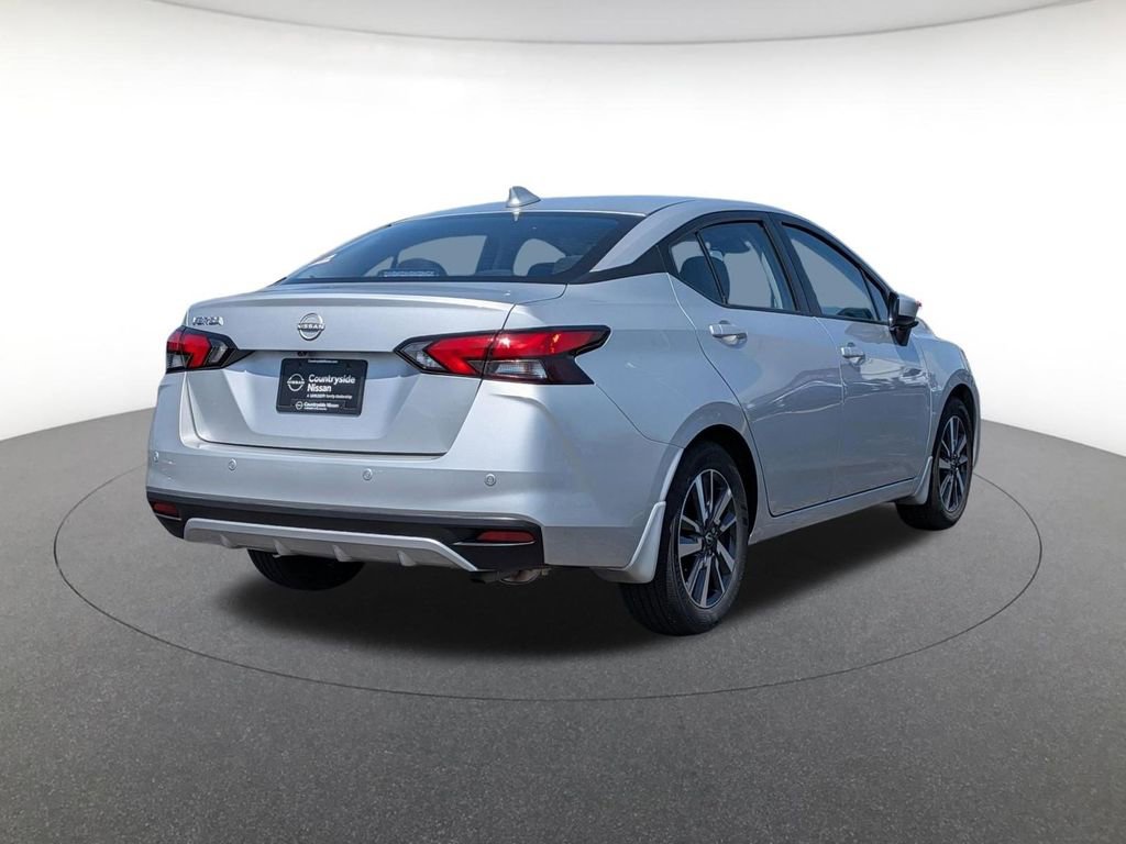 Used 2025 Nissan Versa SV w/ Trunk Package image 4