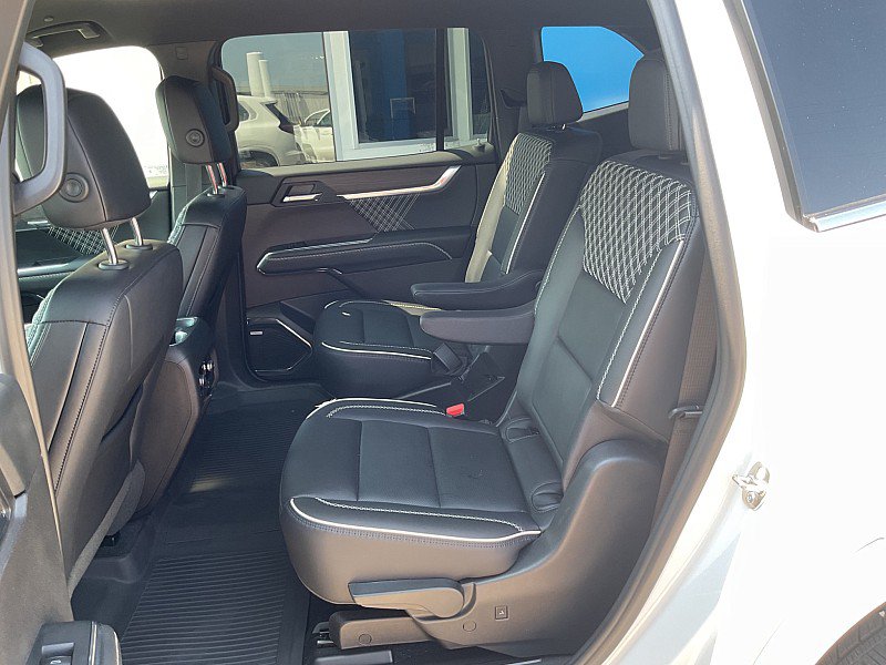 Used 2026 GMC Acadia Denali w/ Super Cruise Package AWD/4WD image 16