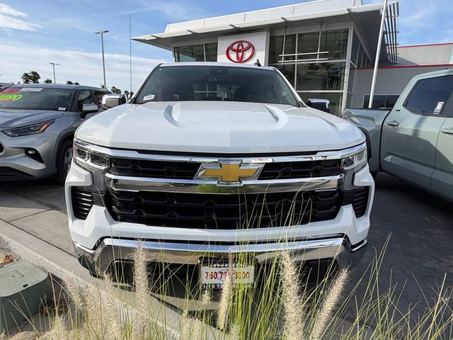 Used 2025 Chevrolet Silverado 1500 LT AWD/4WD image 6