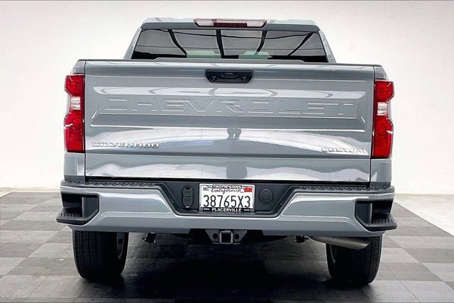 Used 2024 Chevrolet Silverado 1500 Custom image 3