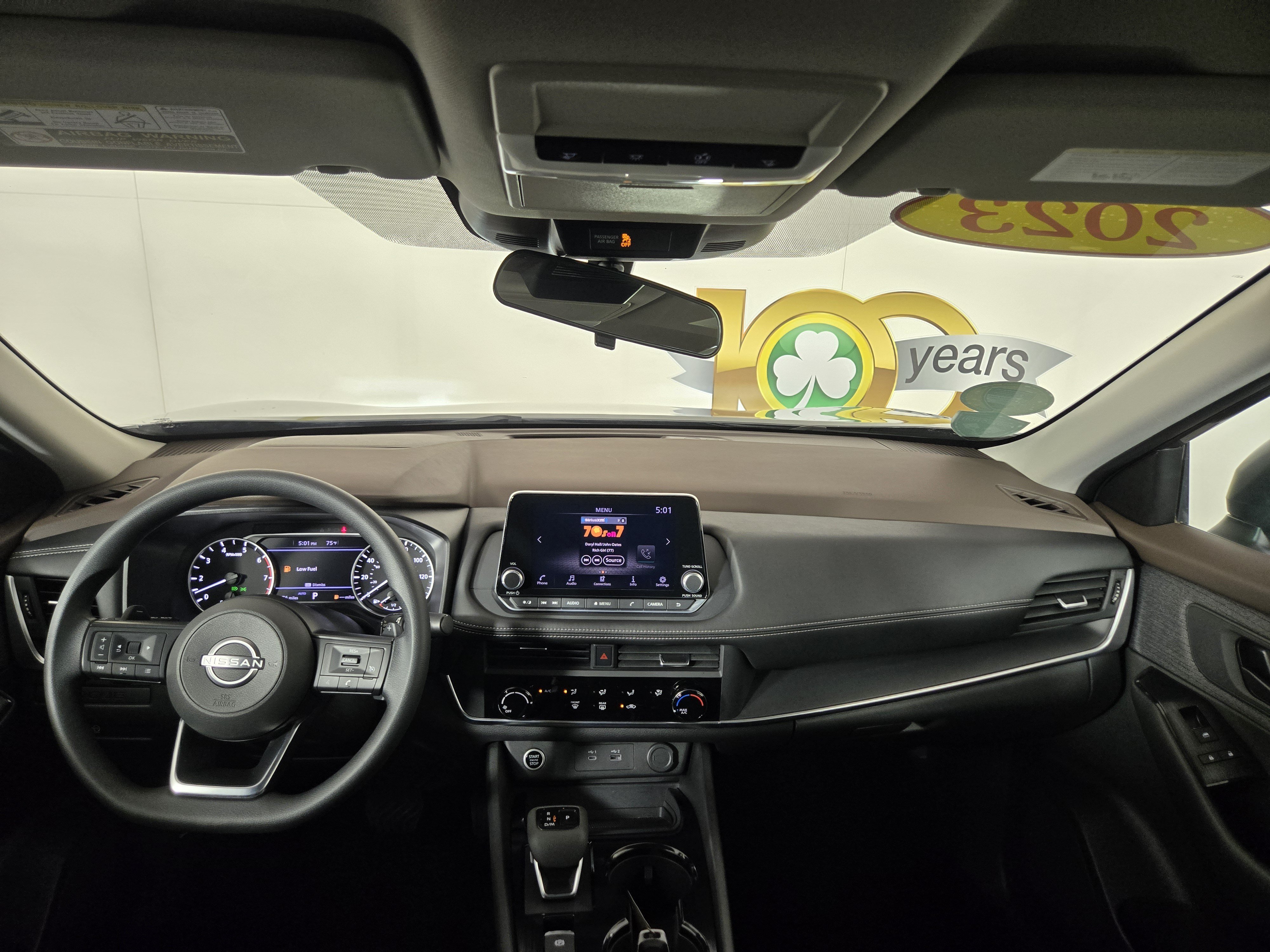 Used 2023 Nissan Rogue S AWD/4WD image 12
