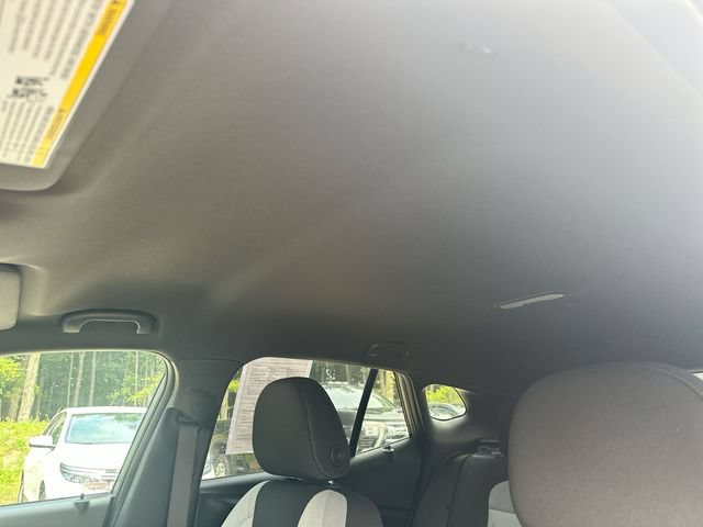 Used 2025 Chevrolet Trax RS w/ Driver Confidence Package FWD image 22