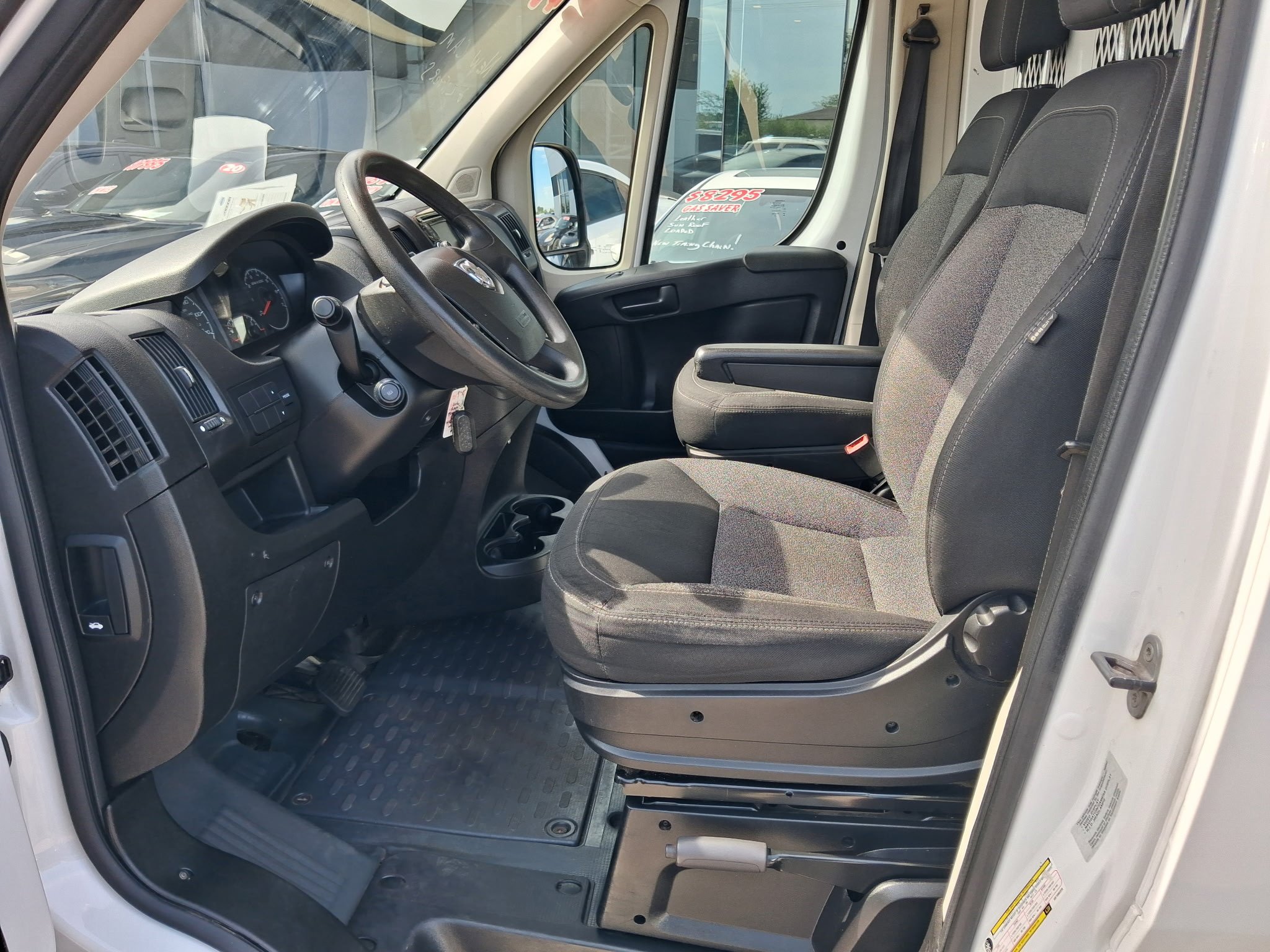 Used 2016 RAM ProMaster 2500 FWD image 5